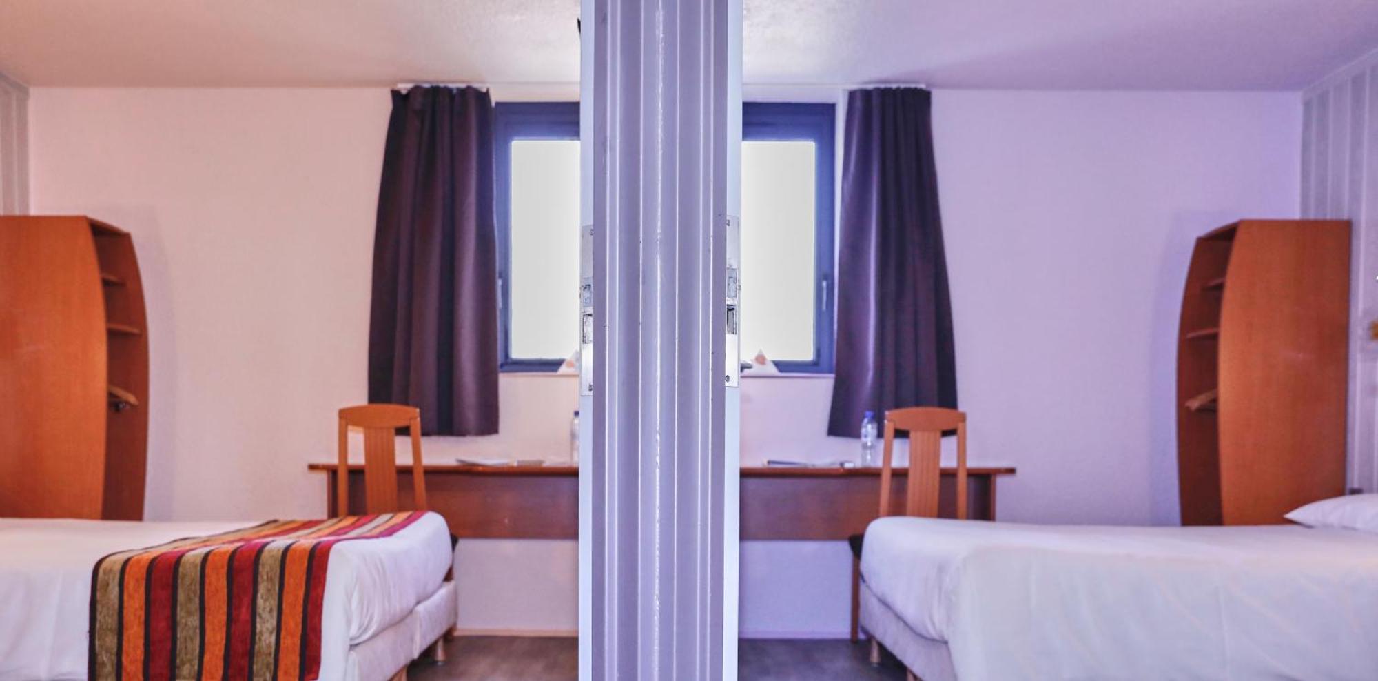 Brit Hotel Шамбери Екстериор снимка